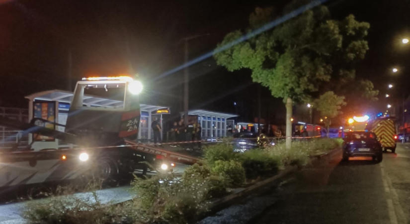 Emberek közé hajtott egy autó Franciaországban, ketten meghaltak
