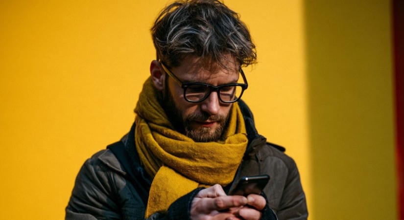 Újabb telefonnal égeti magát a HMD