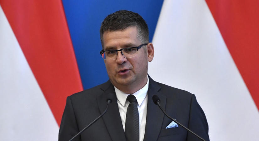 Seszták Miklós ügyvédjét is megfigyelhették: megszólalt a Budapesti Ügyvédi Kamara