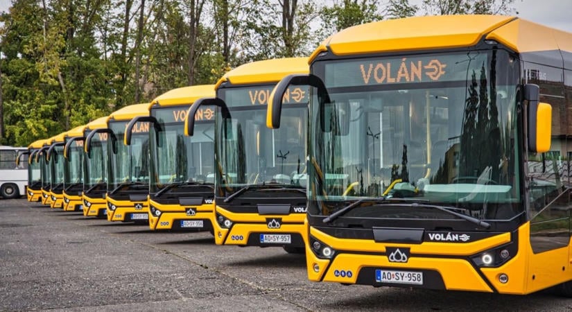 Magyar gyártású buszok állnak forgalomba a megye útjain