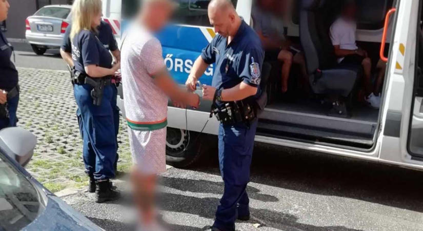 Razzia Pesterzsébeten: Kábítószer-kereskedőre és a vásárlóira csaptak le a rendőrök, ez vár most rájuk