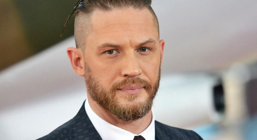 Tom Hardy felesége igazi bombázó – Már 17 éve bolondul gyönyörű feleségéért