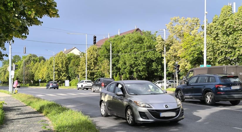 Nem találják a hibát: már az E.ON is nyomoz a tatai jelzőlámpa ügyében