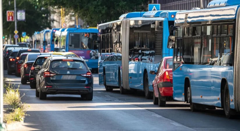Így változik a budapesti közlekedés október 23-án, több járatot is érintenek a lezárások