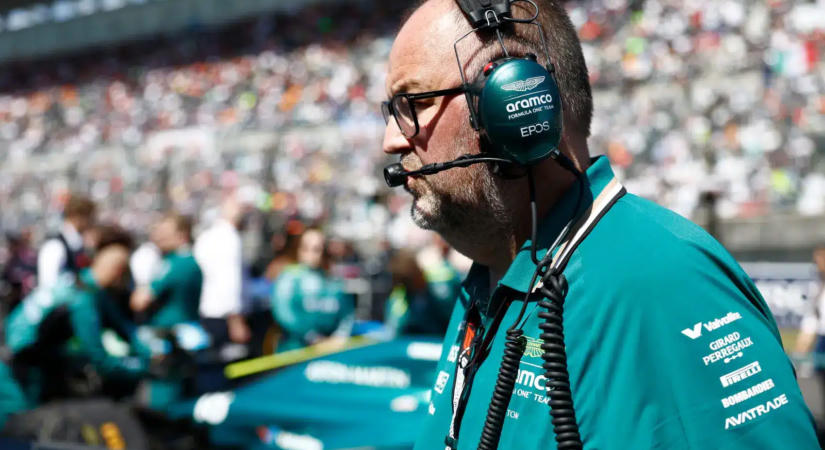 Óriási érvágás az Aston Martinnak: Nagy riválishoz távozhat a kulcsemberük