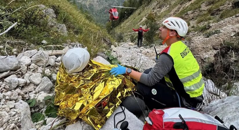 Kutyája mentette meg a hegyen rekedt, súlyosan sérült túrázó életét