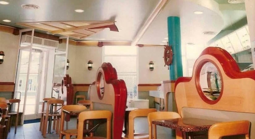 Indul a nosztalgiahajó: ilyen volt a réges rég bezárt balatoni Meki 1996 tavaszán ( galéria)