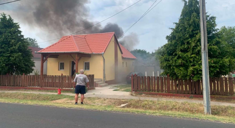 Lángokba borult egy családi ház Somogysárdon