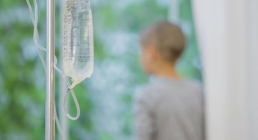 Eltűnt a rák egy 3 éves kisfiú szervezetéből – Kísérleti kezelés hozott váratlan eredményt