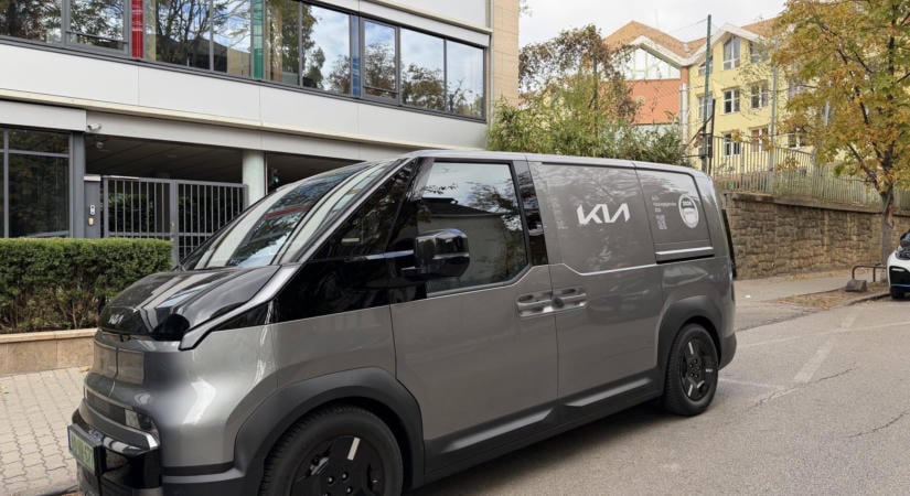 „Simán nyithatnánk drivemebaby fuvarozó vállalkozást” – KIA PV5 Cargo teszt