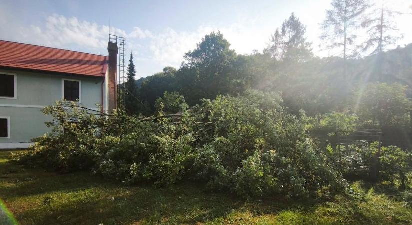 Komoly pusztítást okozott Szilvásváradon az esti vihar
