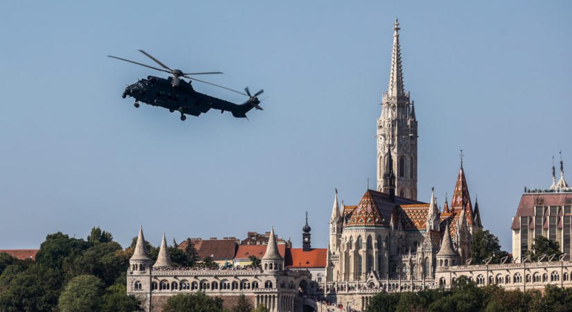 45 fotón augusztus 20. délelőttjének leglátványosabb pillanatai