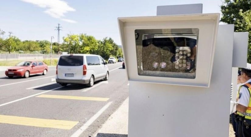 Megelégelték a száguldozást: Így számolnak le a gyorshajtókkal az M7-es autópálya mellett