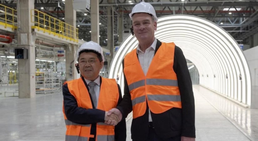 Egyelőre megmenekült a BYD, Botka László Kapitány Istvánt kérdezi: sózzanak-e hatalmas új terhet a kínaiakra