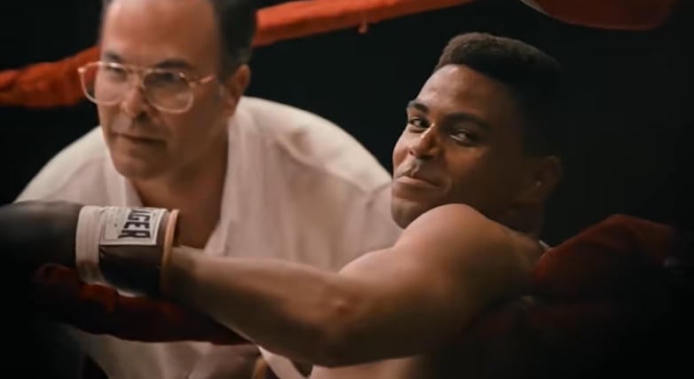 Muhammad Ali történetével tarolna a streamingóriás – itt az előzetes