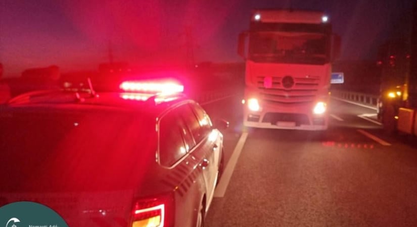 Embercsempészt kaptak el a pénzügyőrök