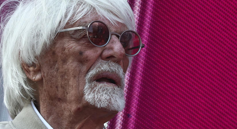 Vadászpuska birtoklása miatt őrizetbe vették a Forma–1 egykori vezetőjét, a 95 éves Bernie Ecclestone-t