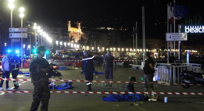 Gyászszünettel kezdődik a francia-spanyol elődöntő