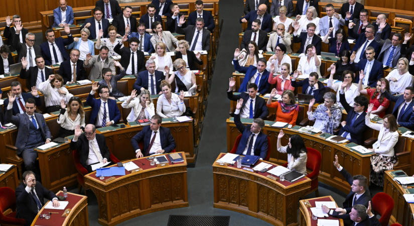 Ruff Bálint rendkívüli parlamenti ülést kezdeményezett – itt vannak a napirendi pontok
