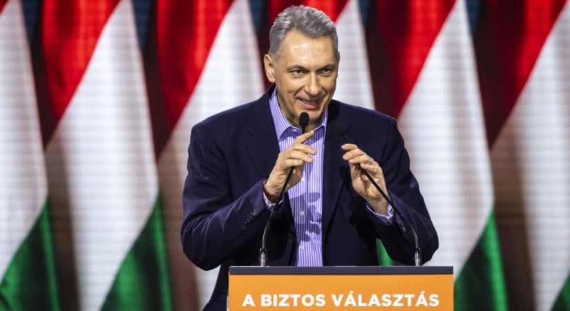 Lázár János – egy tollvonás, mínusz 100 milliárd forint