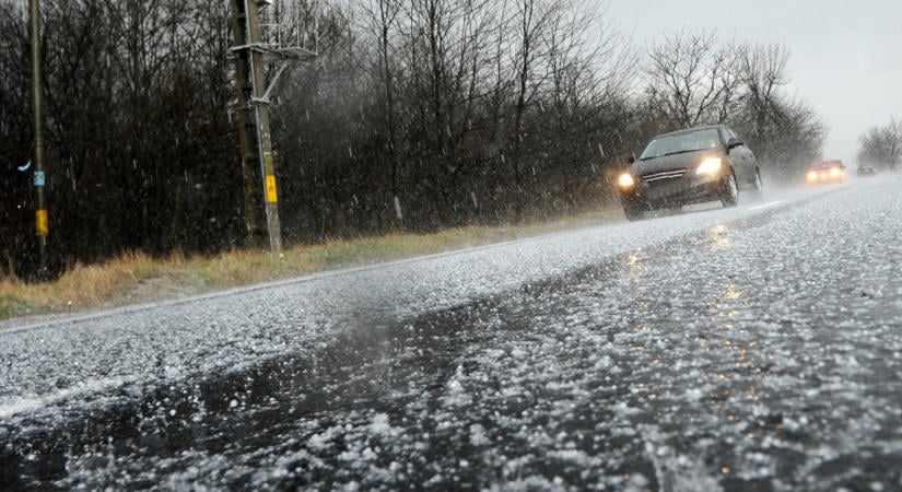 Jégeső és szélvihar tépi szét az országot, és most jön a java: kiadták a riasztást, mindenki fedezékbe