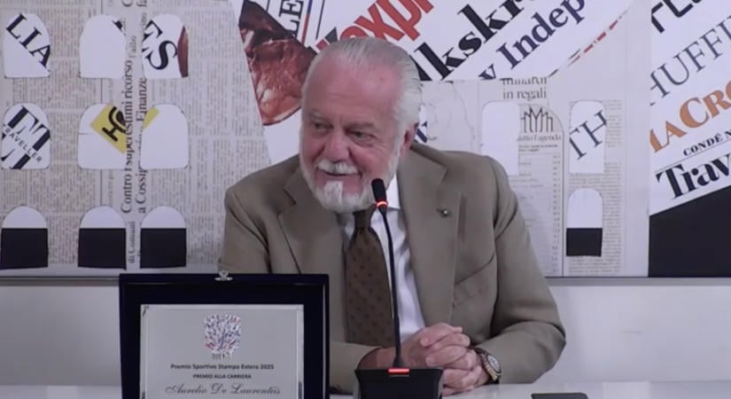 A Napoli-elnök Rossival és a magyarokkal viccelődött: "Reméljük, Drakula nem harapja meg csúnyán"