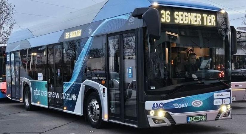 Debrecenben tesztel hidrogén-üzemanyagcellás buszt a HUMDA