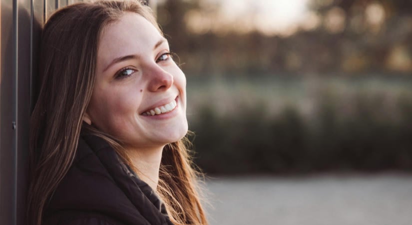 „Olyan, mintha lenne egy értelmi fogyatékos kisfiam” – Milyen élmény, amikor van egy pasid?