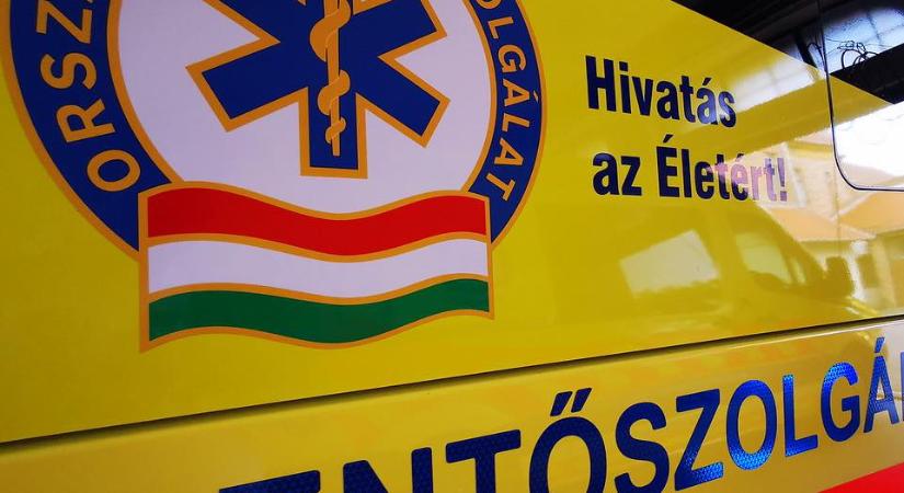 Gyalogost gázolt el egy mentőautó a Corvin-negyednél