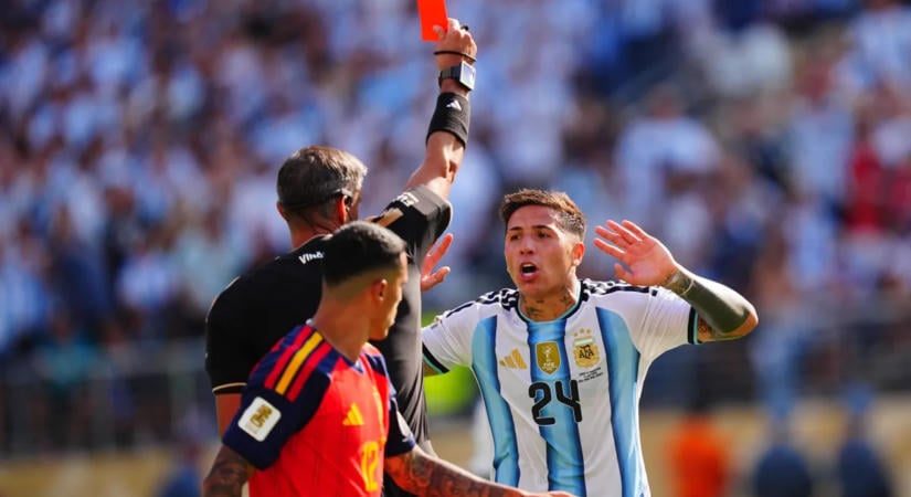 Rekordösszegért igazol Manchesterbe az argentin világbajnok futballista