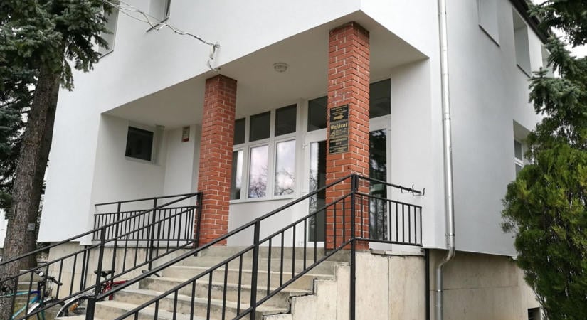 Tisztiorvost keresnek több városban, mutatjuk, mennyi lehet a fizetésük