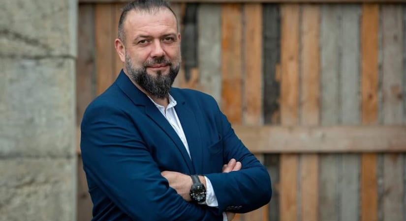 Pál D. Attila folytatná a munkát, de nem jelentkezhet a marosvásárhelyi színház igazgatói tisztségére