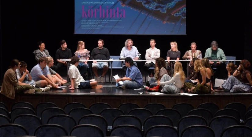Új életre kel a Körhinta: már javában zajlanak a próbák Szentesen