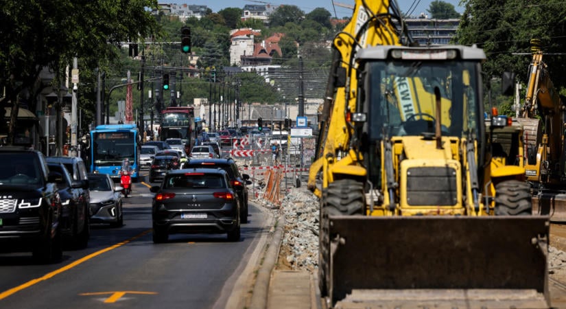 Kellemetlen hír a 6-os villamos napi használóinak