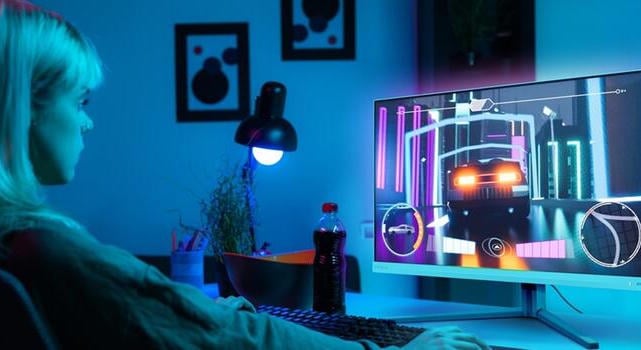 A Philips Evnia 34M2C5601QA MI-támogatású Ambiglow-t és USB-C-t kínál