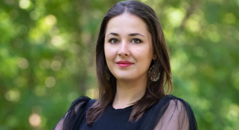 Kamuprofilokról zsarolják Halász Noémit, miután a politikust egy idegen férfival látták kézenfogva