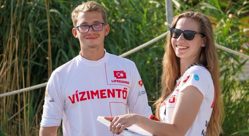 Több mint négyezer esethez riasztották idén a vízimentőket a Balatonnál