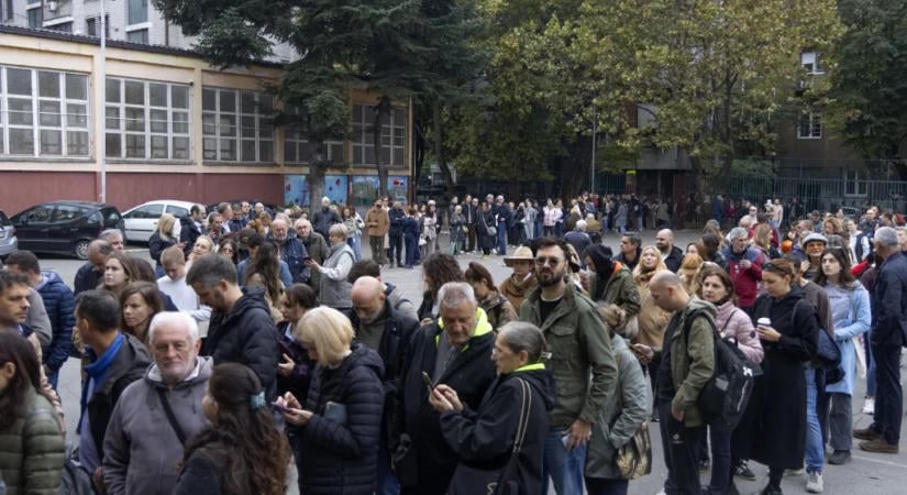 Jelentős részvétel mellett befejeződött a parlamenti választás Szerbiában