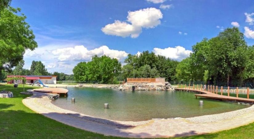 Bajban a kedvelt burgenlandi fürdőhely, komoly fertőzést okozhat a baktérium, ami megjelent a vízben