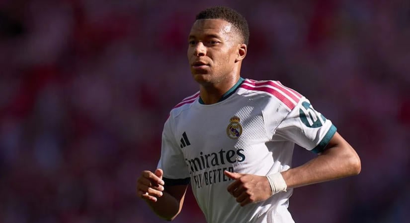 Mbappé szerint az előző idényben nyújtott egyéni teljesítménye feljogosítja őt az Aranylabdára