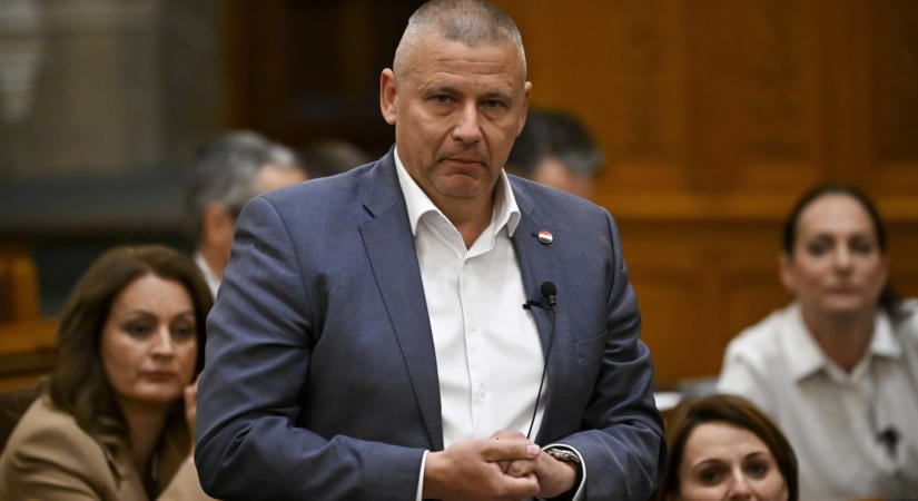 Kemény üzenetet küldött Ruszin-Szendi Romulusz a gyanúba keveredett Fideszes politikusoknak: "Emelt fővel álljanak a hatóságok elé!"