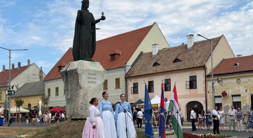 Az államalapítás örökségéről szólt a mosonmagyaróvári ünnepen a Pro Urbe-díjas dr. Unger András - fotók