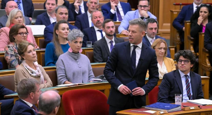 Felfüggesztette Magyar Péter mentelmi jogát az Országgyűlés