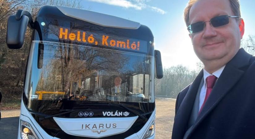 Hoppál Péter lemondott a díszpolgári címről