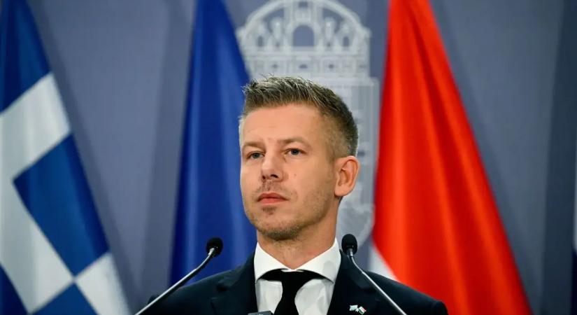 Magyar Péter felszólalásával kezdődik a rendkívüli parlamenti ülés