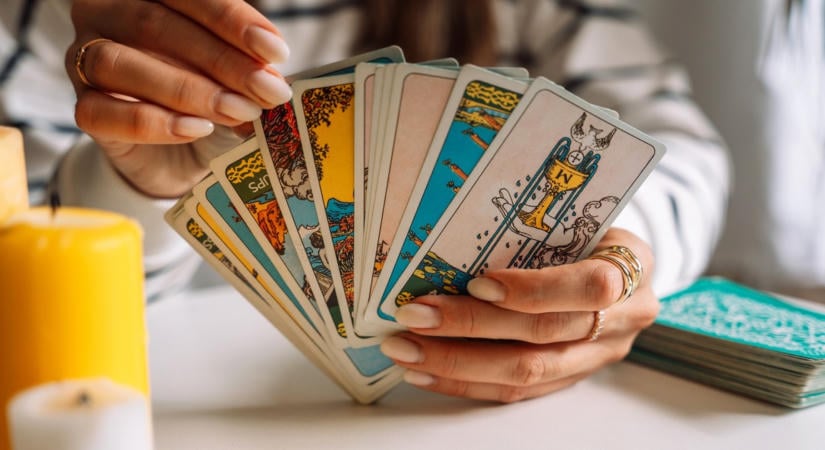 Itt a nagy tarot-horoszkóp minden csillagjegynek 28-a hétfőre