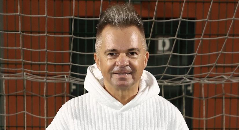 Cooky büszkén ünnepelte fia első futamgyőzelmét a nyári tábor után