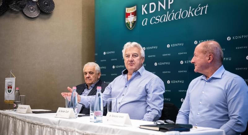 Titkos dokumentum készült a KDNP-ről, Semjén Zsolt sorsa is eldőlhet