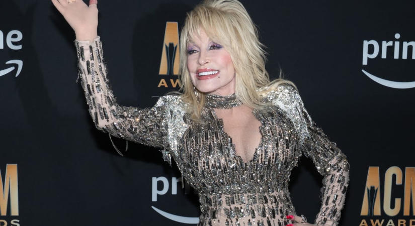 Daganatos betegség okozta Dolly Parton halálát