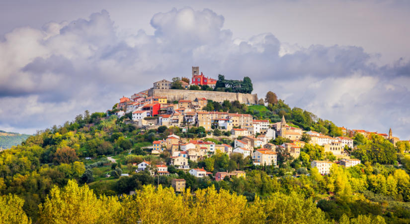Ez a horvát falu egy igazi ékszerdoboz, ősszel is imádják a turisták